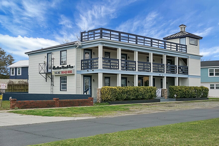 More Photos Of 205 Harper Ave, Carolina Beach Hotel For Sale