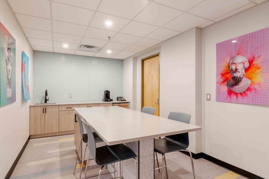 More Photos Of 310-330 15th Ave SE, Minneapolis Apartments For Lease