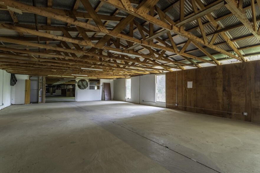 More Photos Of 2341 US Highway 231, Wetumpka Warehouse For Sale