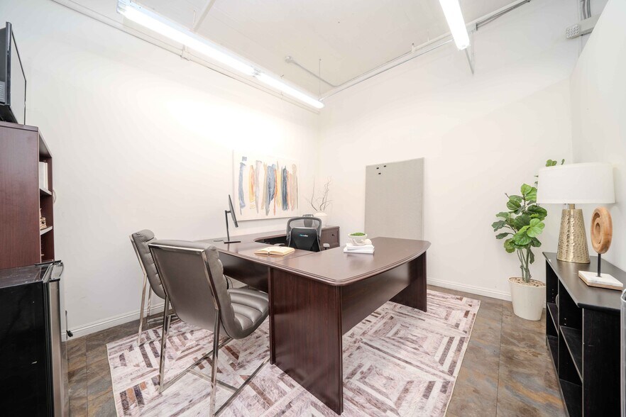 More Photos Of 4383 Fruitland Ave, Vernon Manufacturing For Sale