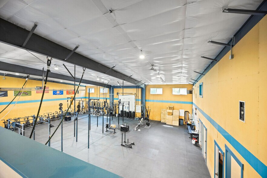 More Photos Of 112 E Blanchard Lake Rd, Whitefish Warehouse For Lease