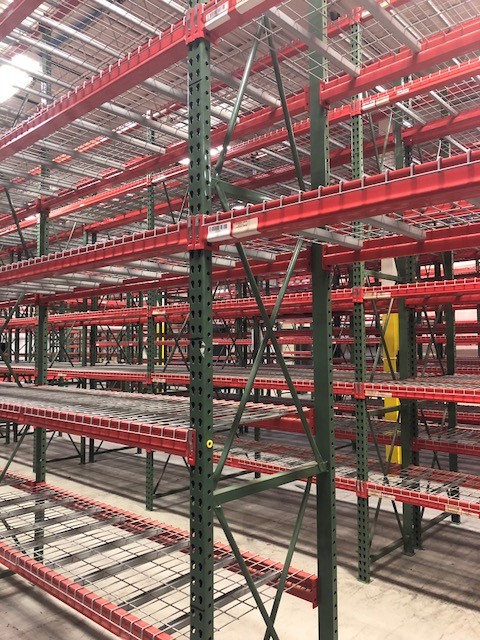 More Photos Of 160-180 Lexington Dr, Buffalo Grove Light Distribution For Lease