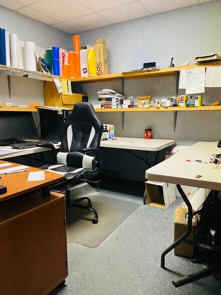 More Photos Of 721 Highway 5 N, Mountain Home Storefront For Sale