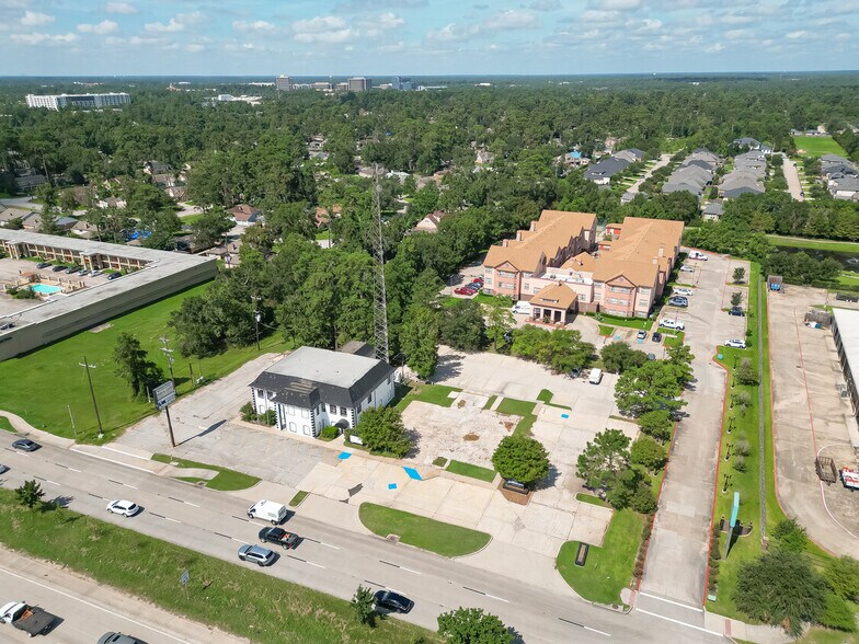 More Photos Of 29811 I-45, The Woodlands Land For Sale