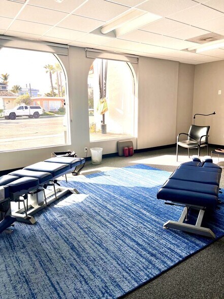 More Photos Of 3455 Ingraham St, San Diego Medical For Sale