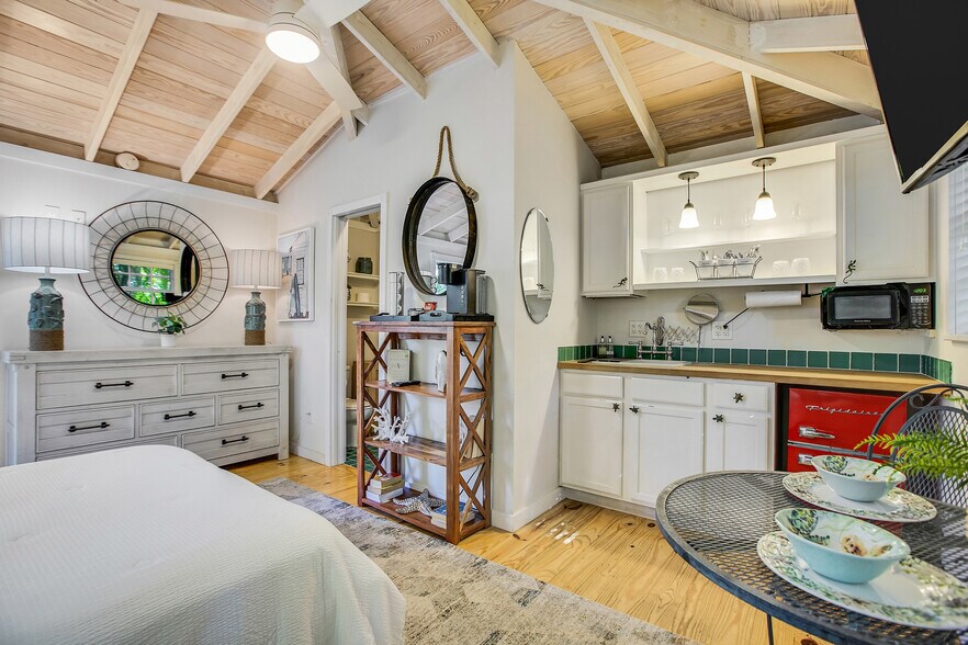 More Photos Of 301 Kennelworth Pl, Fort Lauderdale Specialty For Sale