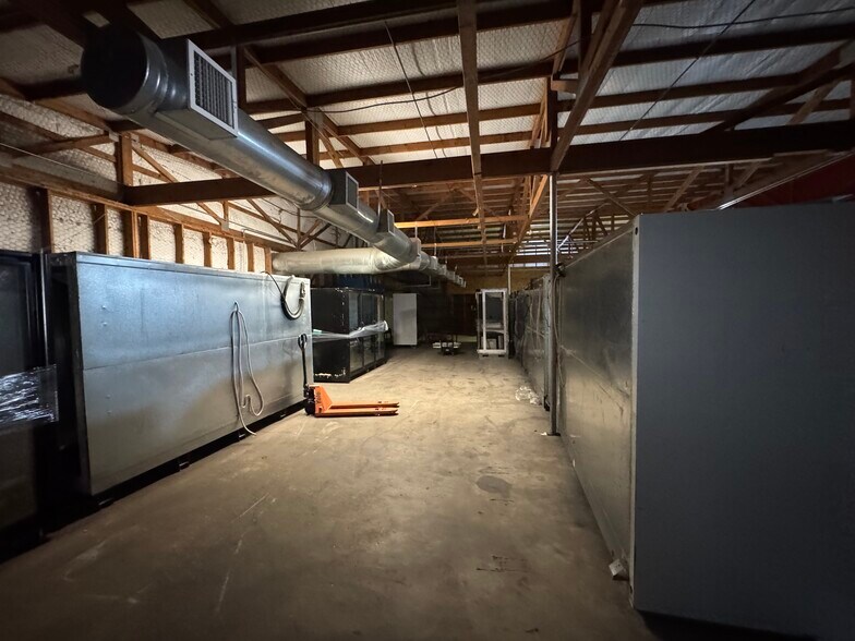 More Photos Of 7823 Highway 155, Coffee City Freestanding For Sale