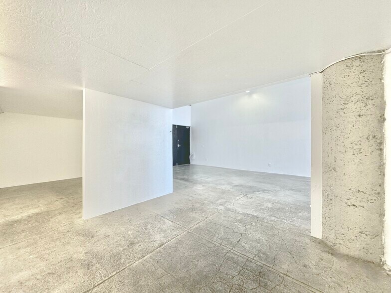 More Photos Of 623 E 9th St, Los Angeles Loft Creative Space For Lease