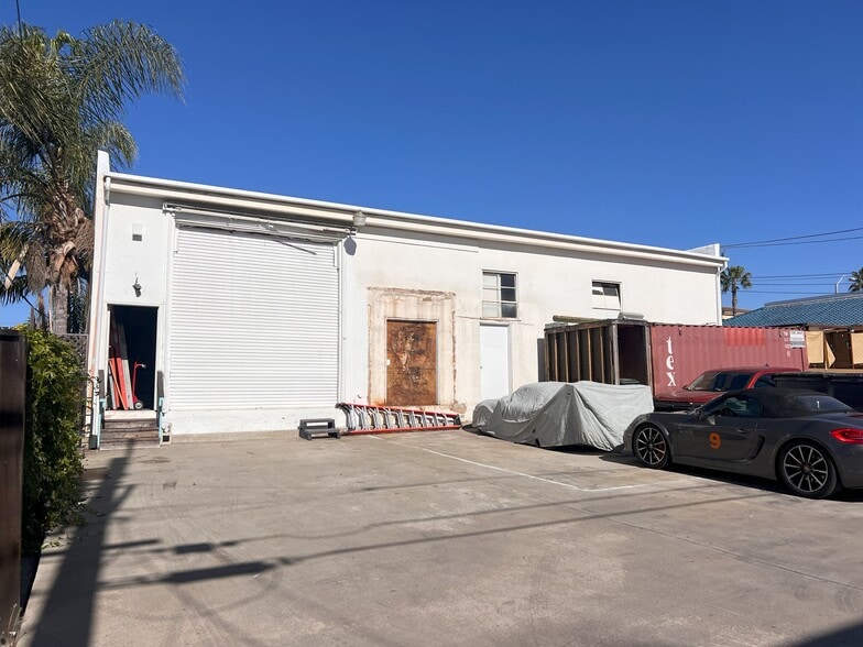 More Photos Of 751-763 Turquoise St, San Diego Storefront For Lease