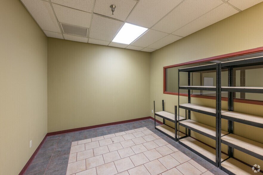 More Photos Of 1212 N Boulder Hwy, Henderson Freestanding For Lease