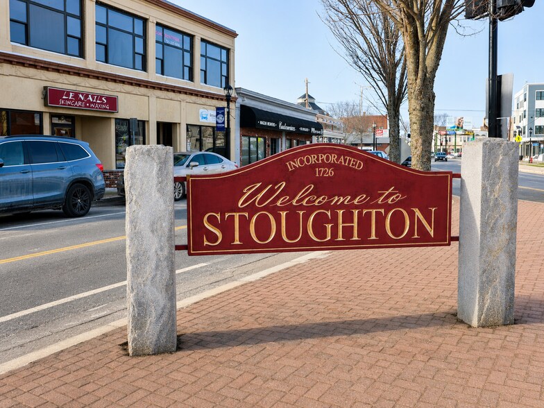 More Photos Of 19-23 Park St, Stoughton Office For Lease