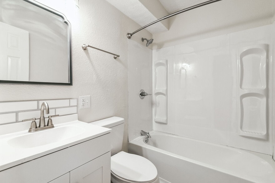 More Photos Of 117 Cedarwood Dr, Lebanon Apartments For Sale