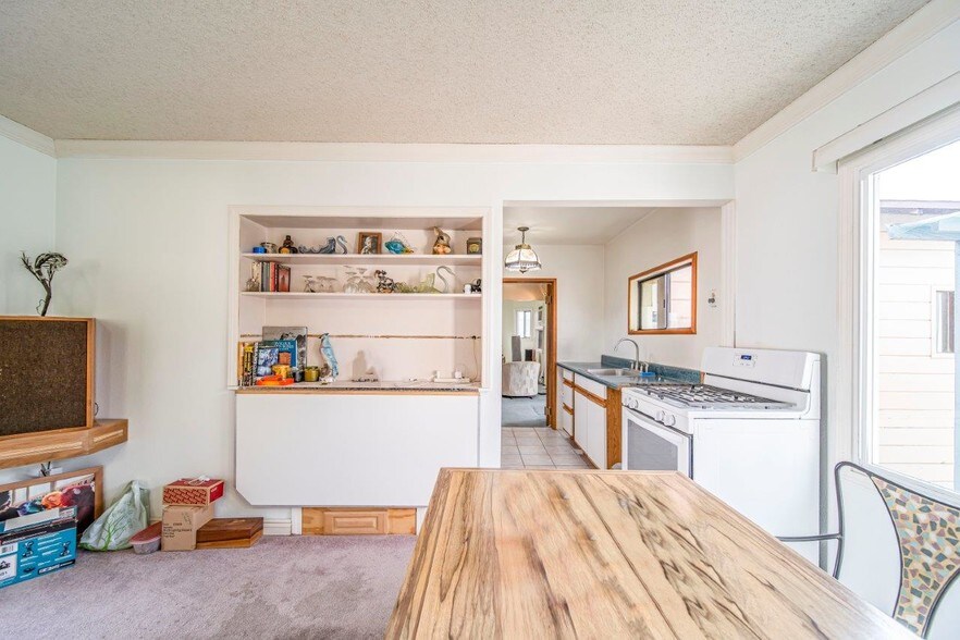 More Photos Of 21312 E Arrow Hwy, Covina Storefront Retail Residential For Sale