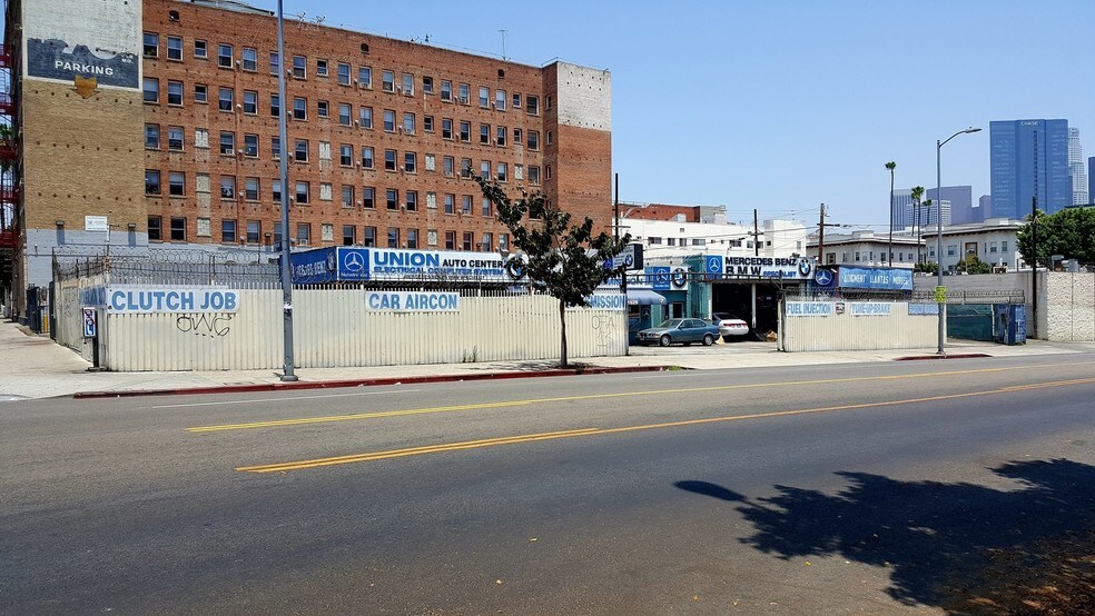 Primary Photo Of 1629 W 8th St, Los Angeles Auto Repair For Sale