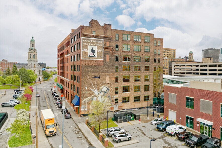 More Photos Of 87 N Clinton Ave, Rochester Apartments For Lease
