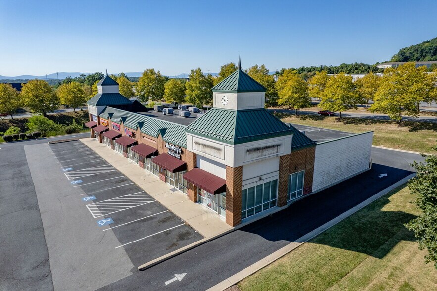 More Photos Of 1028 Richmond Ave, Staunton Unknown For Lease
