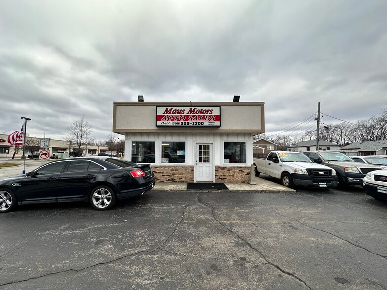 More Photos Of 17080 Dixie Hwy, Hazel Crest Auto Dealership For Sale