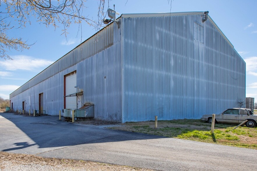 More Photos Of 1742 Monsanto Rd, Columbia Industrial For Lease