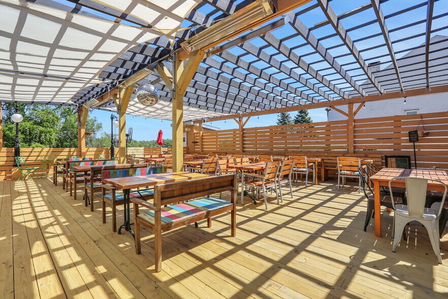 More Photos Of 63 N Front St, Kingston Storefront For Sale