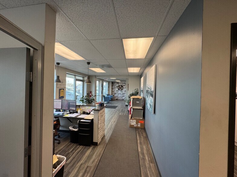 More Photos Of 1820-1880 W Evans Ave, Englewood Warehouse For Lease