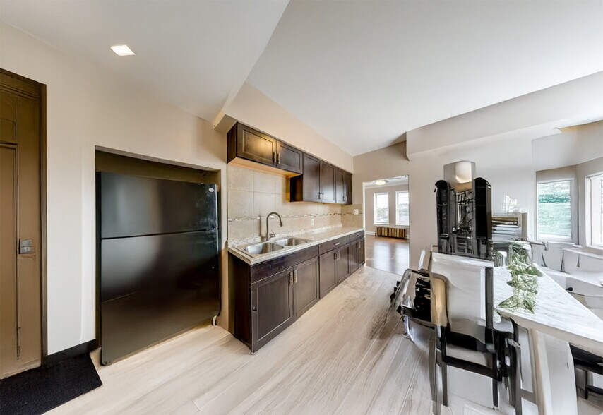 More Photos Of 8058 S Hermitage Ave, Chicago Apartments For Sale