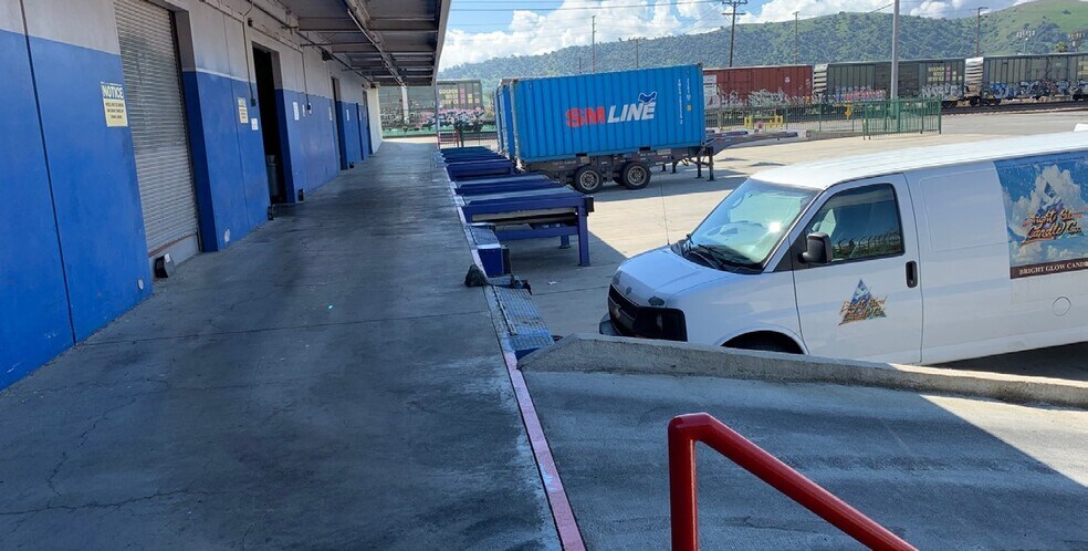 More Photos Of 110 Erie St, Pomona Manufacturing For Lease