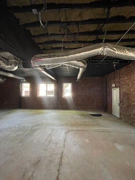 More Photos Of 1700 I St, Sacramento Loft Creative Space For Lease