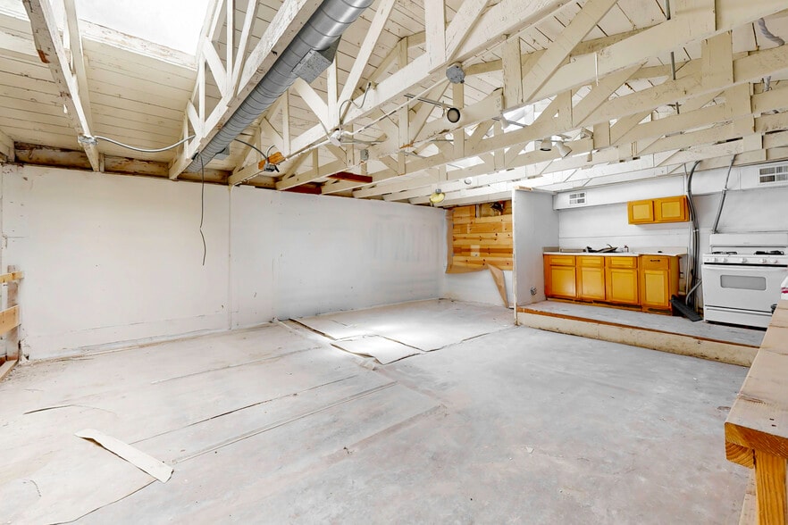 More Photos Of 612 Natoma St, San Francisco Warehouse For Sale