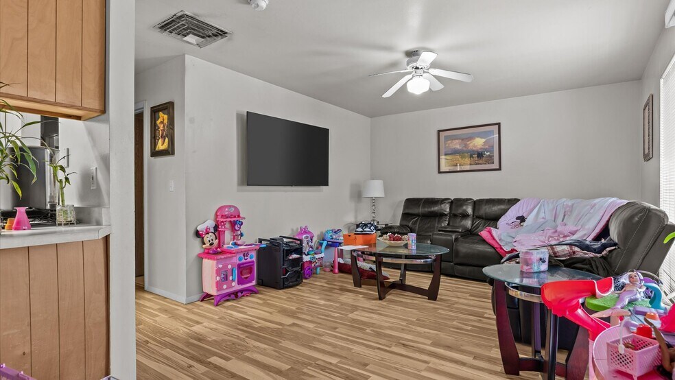 More Photos Of 804 & 812 W Cedar ct, Fruita Multifamily For Sale