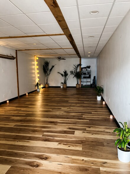 More Photos Of 4426-4440 Ingraham St, San Diego Storefront Retail Office For Lease