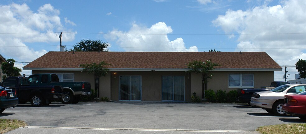 More Photos Of 3405 SE 15th Pl, Cape Coral Office For Sale