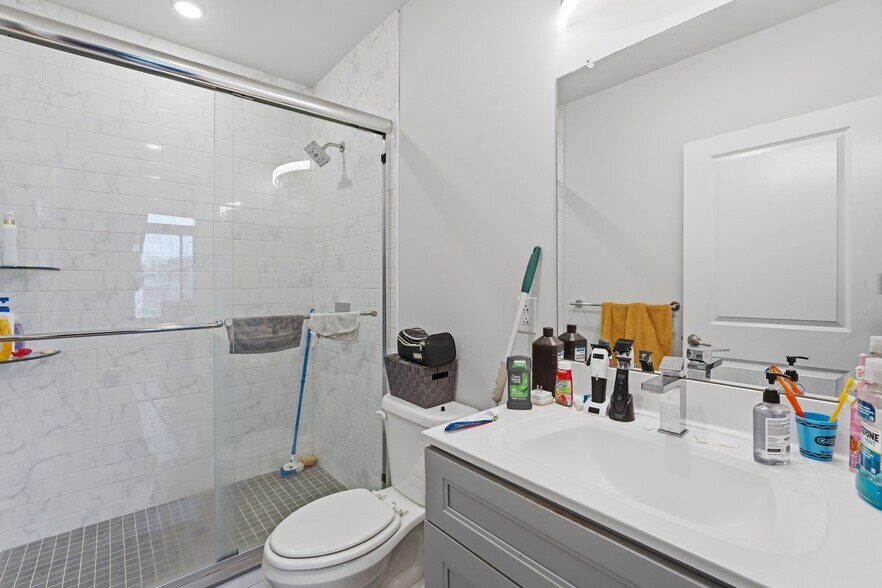 More Photos Of 2440 Kensington Ave, Philadelphia Apartments For Sale