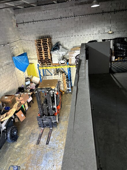 More Photos Of 6020 NW 99th Ave, Doral Industrial For Sale