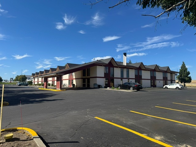 Primary Photo Of 4100 W Riverbend Ave, Post Falls Hotel For Sale