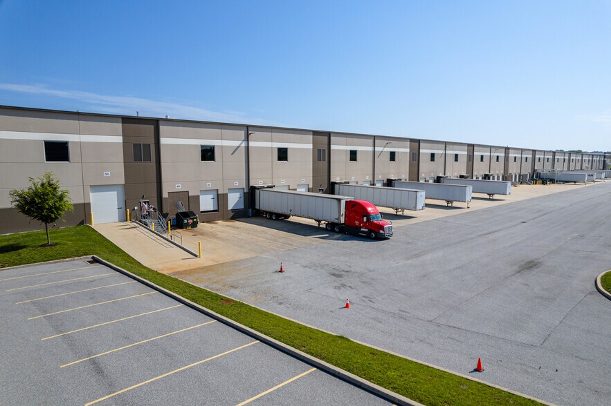 More Photos Of 700 Canal Road Ext, York Warehouse For Lease