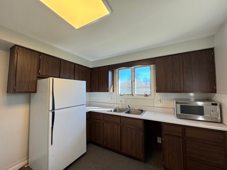 More Photos Of 3258 Broad St, Dexter Office Residential For Lease