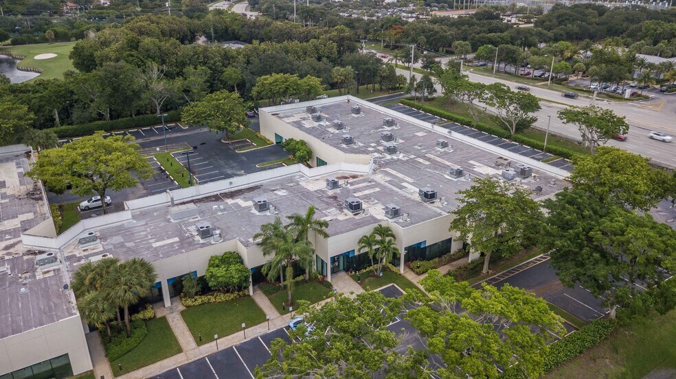 More Photos Of 901-925 Clint Moore Rd, Boca Raton Loft Creative Space For Lease
