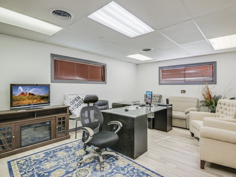 Primary Photo Of 2230 W Southcross Blvd, San Antonio Office For Lease