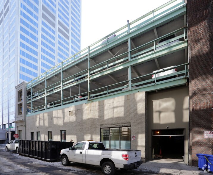 More Photos Of 15-23 N 4th St, Columbus Office For Lease