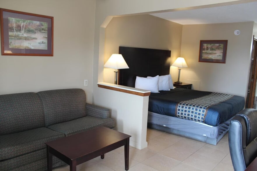 More Photos Of 2605 S Range Ave, Denham Springs Hotel For Sale