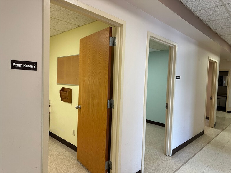 More Photos Of 961 Canal St, Syracuse Medical For Sale