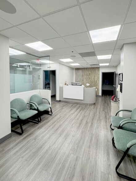 More Photos Of 720 Osterman Ave, Deerfield Medical For Lease