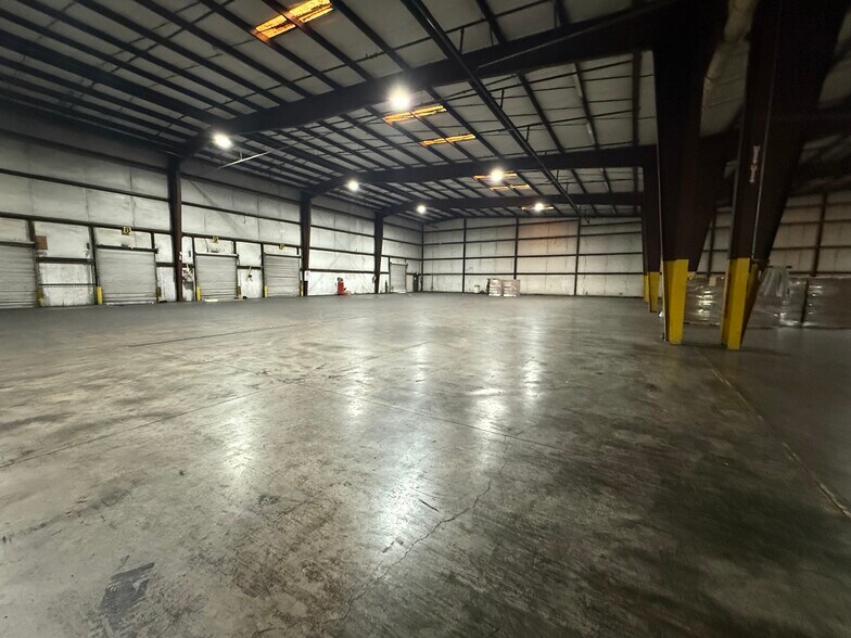 More Photos Of 6341 Nature's Way, Grovetown Manufacturing For Lease