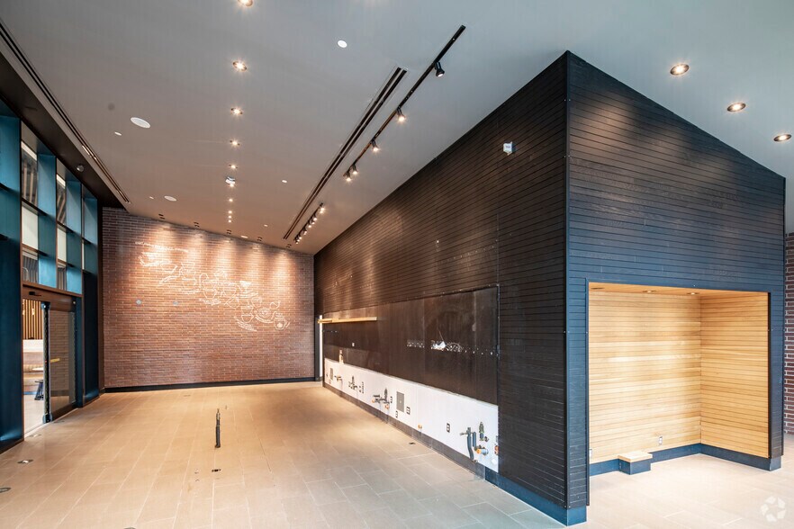 More Photos Of 130 Queens Quay E, Toronto Office For Lease