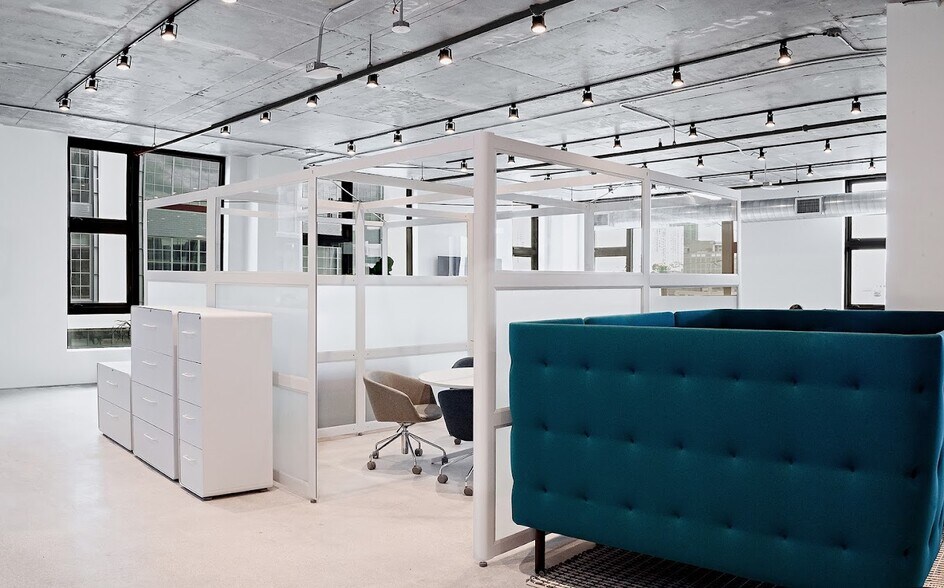 More Photos Of 218 NW 24th St, Miami Office Residential For Lease