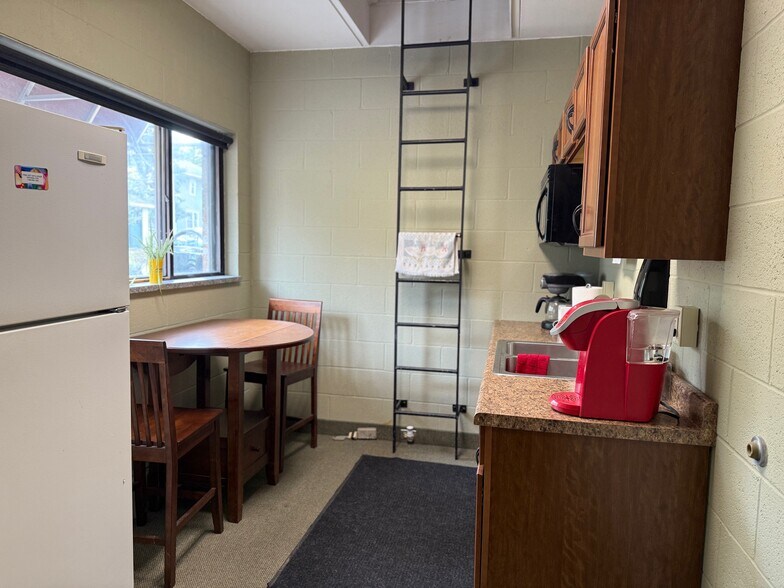 More Photos Of 1204 7th St S, Saint Cloud Office For Sale