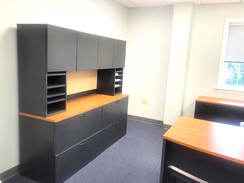 More Photos Of 1400 Front Ave, Lutherville Office For Sale