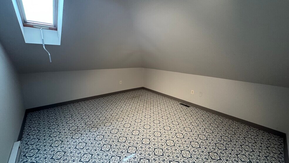 More Photos Of 1850 Friedensville Rd, Bethlehem Office For Lease