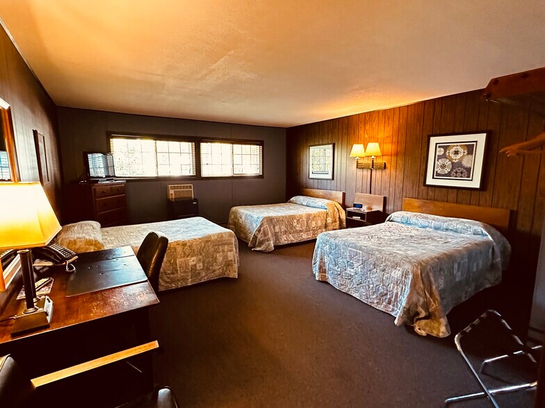 More Photos Of 107 E Main St, Bison Hotel For Sale