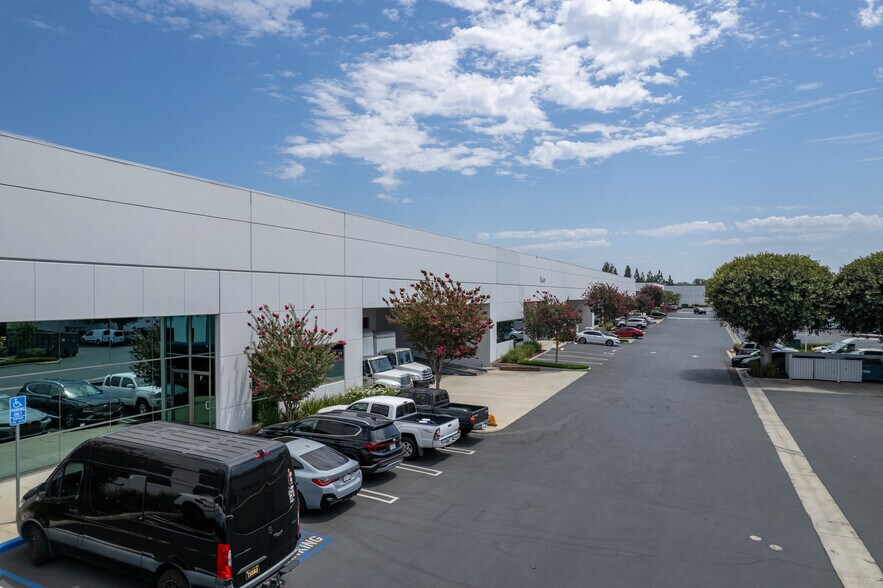 More Photos Of 15281 Barranca Pky, Irvine Industrial For Lease